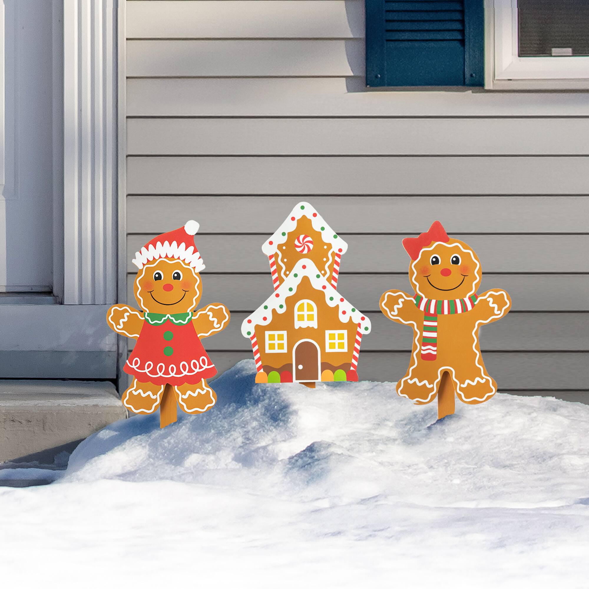 Glitzhome® Wooden Gingerbread Man Yard Stake Set